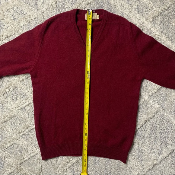 Vintage LL Bean Lambswool V Neck Sweater - Picture 4 of 5